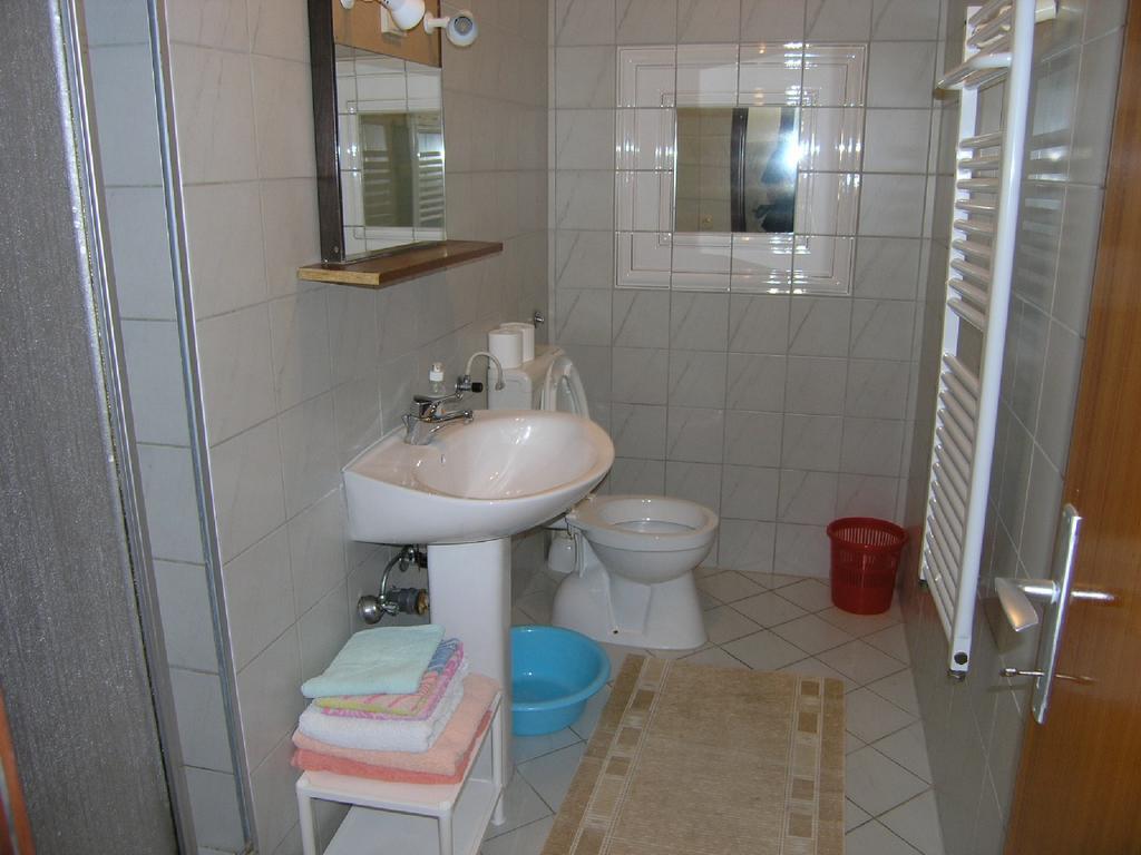 Apartman Merima Krk Town Eksteriør billede