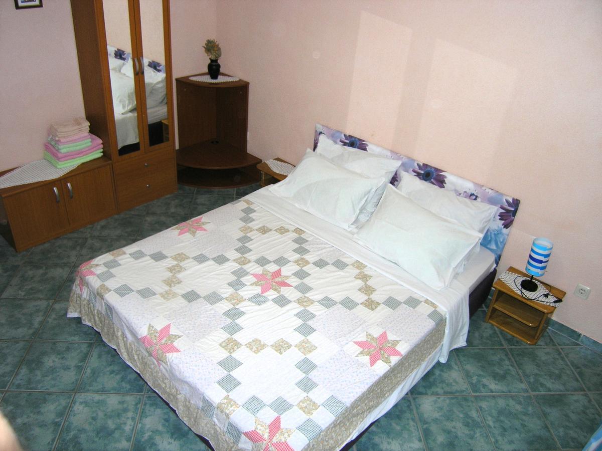 Apartman Merima Krk Town Eksteriør billede