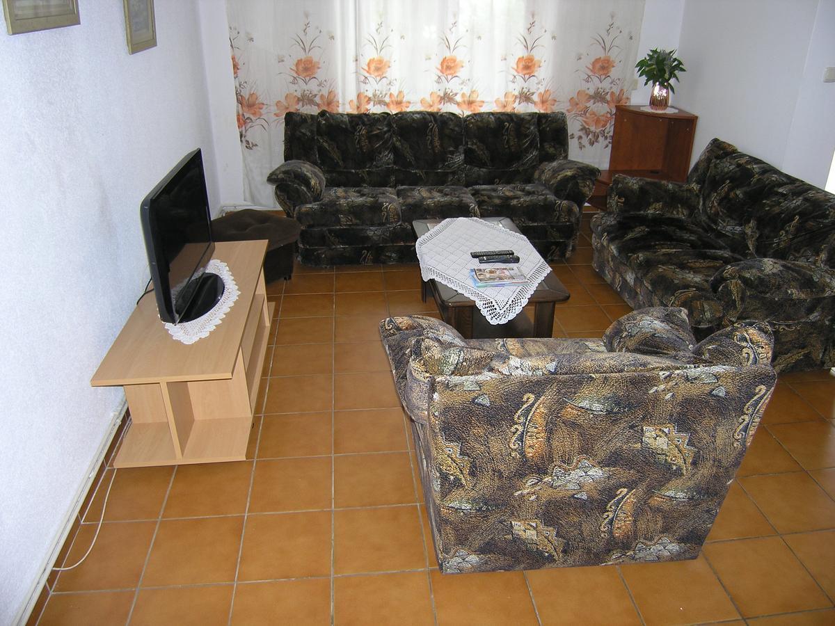 Apartman Merima Krk Town Eksteriør billede